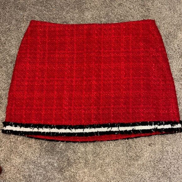 NWOT Alice + Olivia Red Tweed Mini Skirt Size 10 - Picture 2 of 4